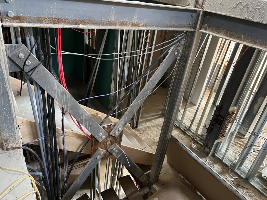 Lift shaft